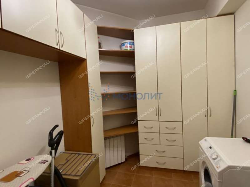 трёхкомнатная квартира в Университетском переулке дом 5а