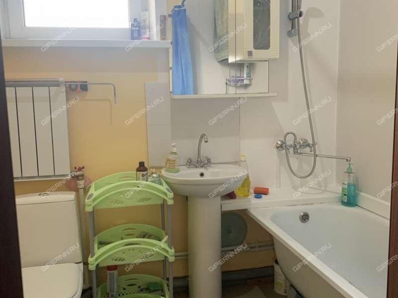 трёхкомнатная квартира на улице Славянская дом 35 посёлок Ждановский