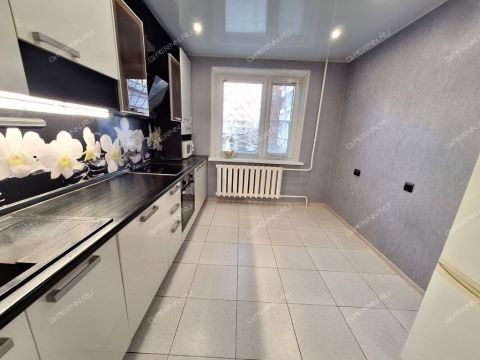 3-komnatnaya-ul-arkadiya-gaydara-d-26 фото