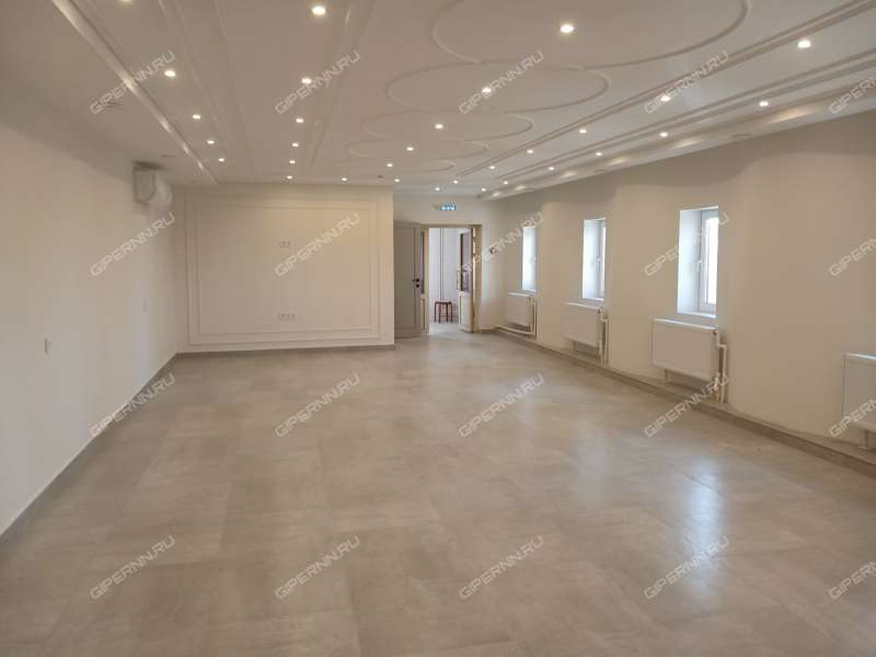 здание под торговую площадь, недвижимость под медицинские учреждения на Горной улице