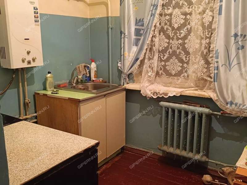 комната в доме 11 на Молодёжном проспекте