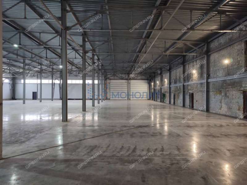 здание под торговую площадь, производственную площадь на Московском шоссе