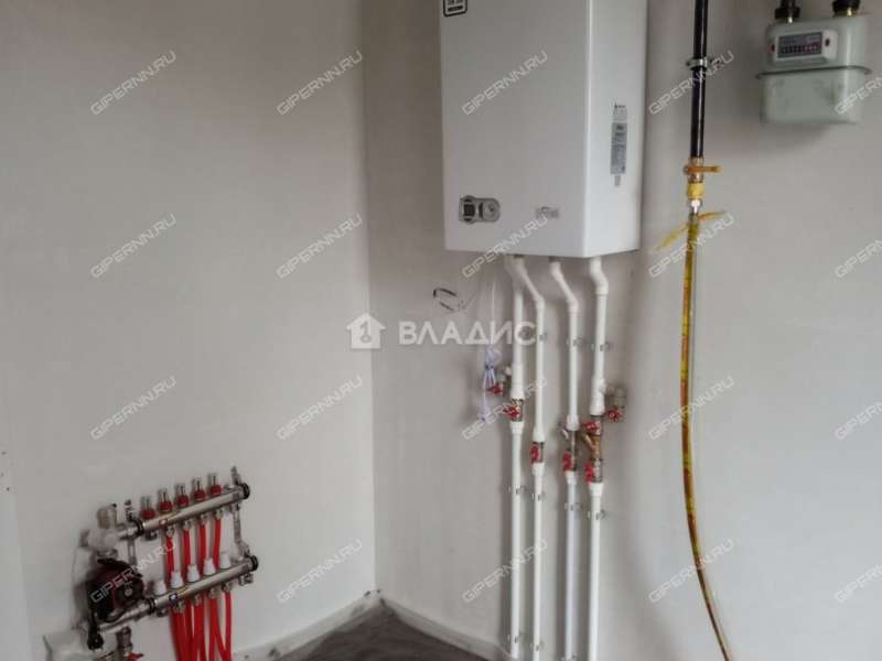 дом на  деревня Ройка