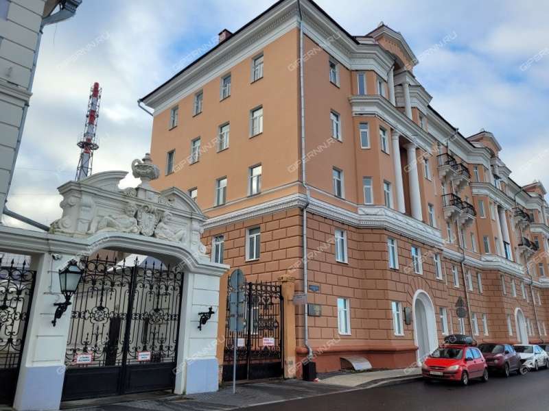 трёхкомнатная квартира на Верхне-Волжской набережной дом 6