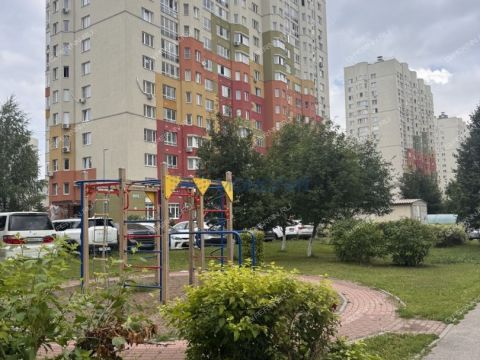 3-komnatnaya-ul-akademika-saharova-d-111-k2 фото