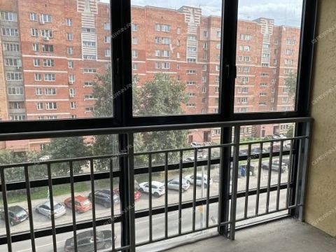 3-komnatnaya-ul-poltavskaya-d-15 фото