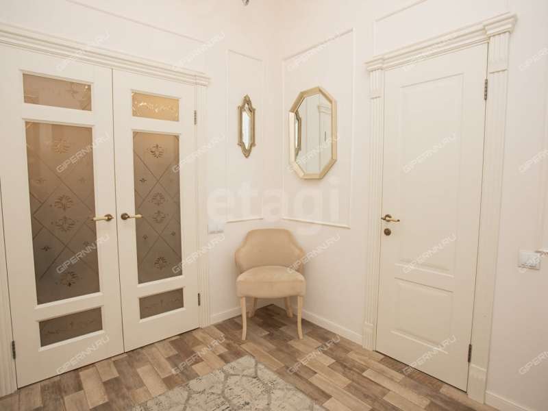 трёхкомнатная квартира на улице Июльских Дней дом 1 к2