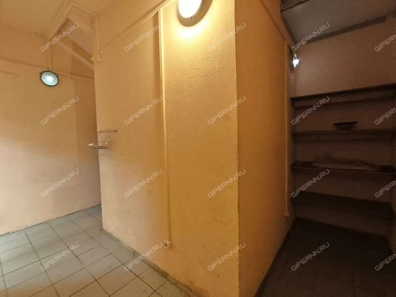 помещение под торговую площадь на Ижорская ул. д.18