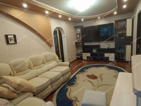 4-komnatnaya-ul-burdenko-d-19 фото