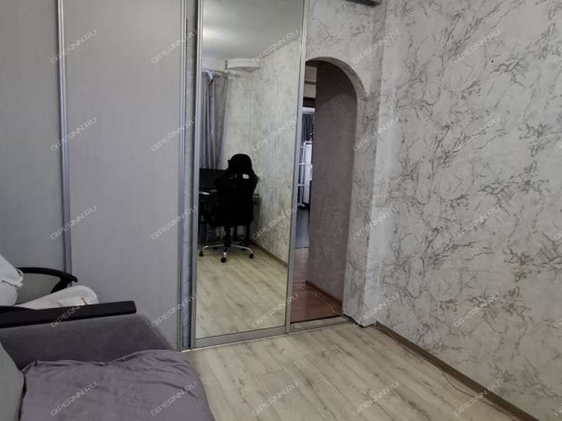 трёхкомнатная квартира на Школьной улице дом 50 посёлок Ждановский