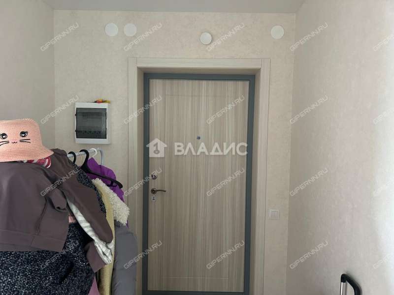 трёхкомнатная квартира на проспекте Героев Донбасса дом 16