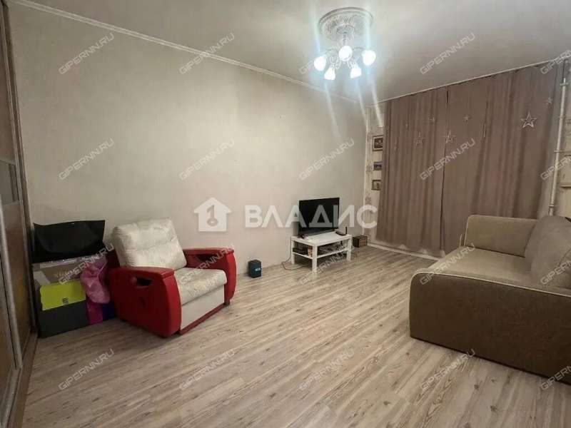 однокомнатная квартира на Волжской набережной дом 8