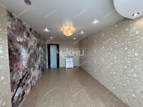 3-komnatnaya-ul-kosmonavta-komarova-d-2-k1 фото