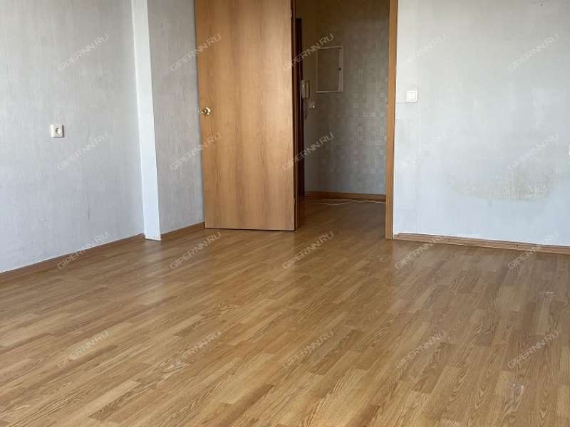 однокомнатная квартира на Волжской набережной дом 25