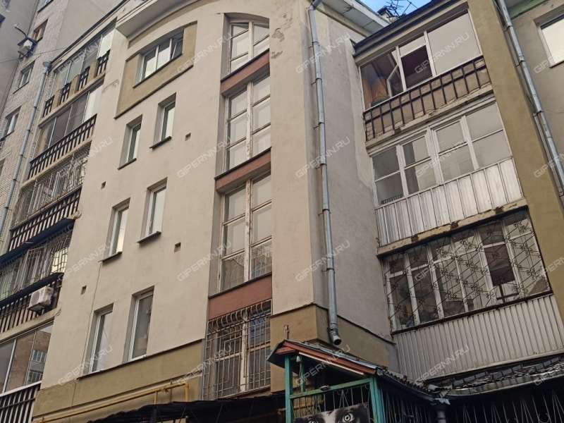 трёхкомнатная квартира на улице Воровского дом 13