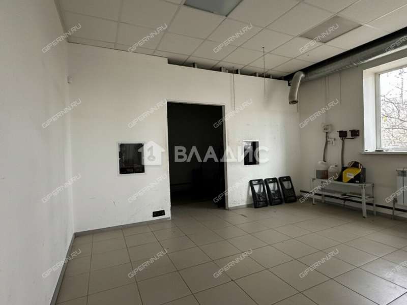 здание под офис, торговую площадь на улице Новые Пески