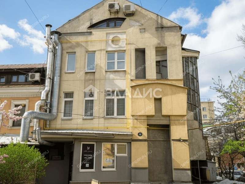 здание под офис, торговую площадь на Большой Покровской улице