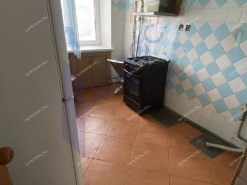 3-komnatnaya-ul-strokina-d-14 фото