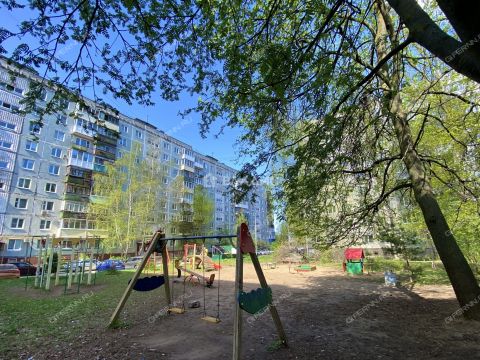 3-komnatnaya-ul-tropinina-d-6 фото