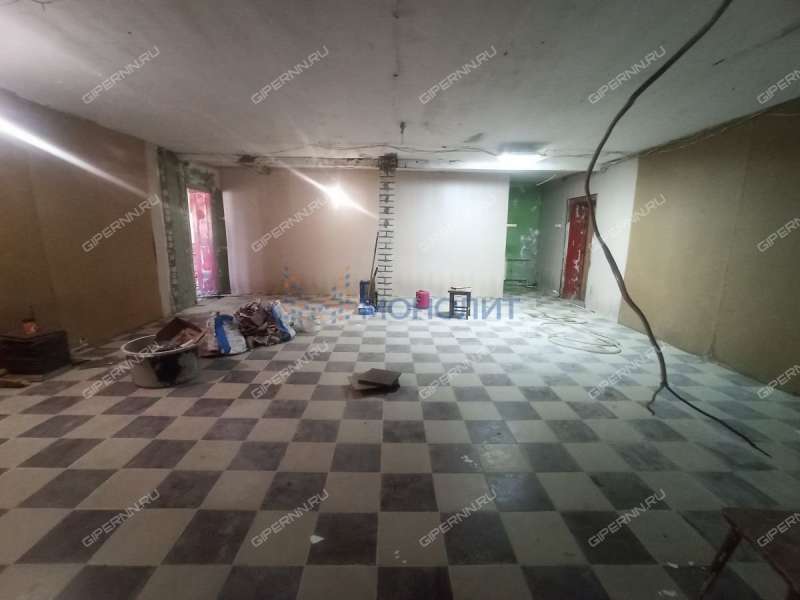 помещение под торговую площадь, недвижимость под общепит на Юбилейной улице рабочий посёлок Гидроторф