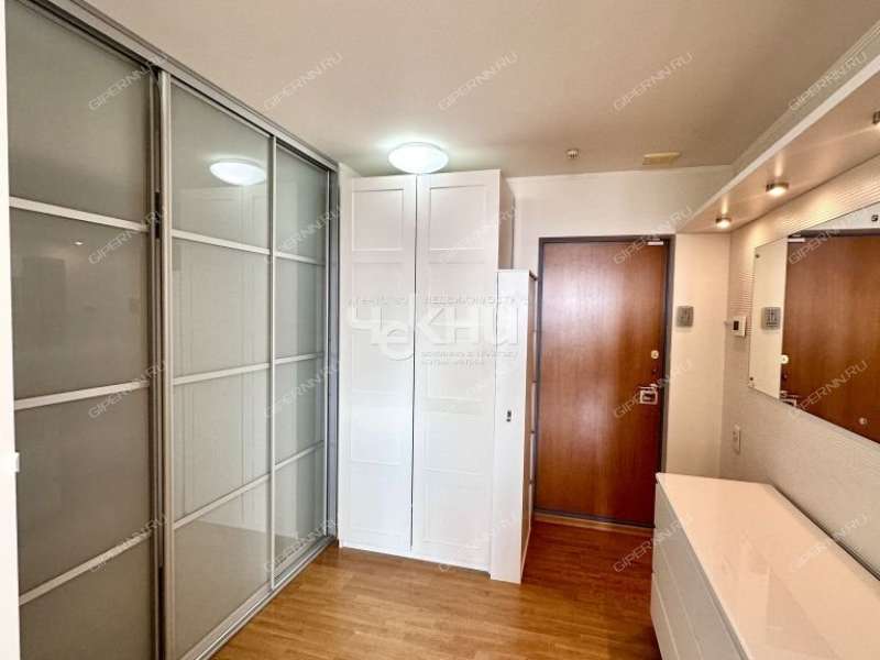 двухкомнатная квартира на улице Бринского дом 6