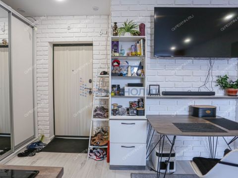 kvartira-studiya-ul-rodionova-d-202-1 фото