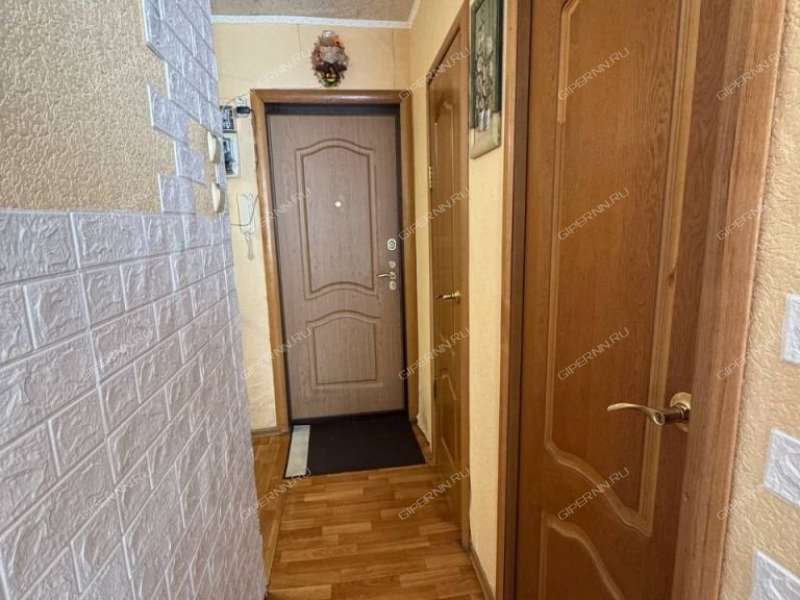 трёхкомнатная квартира на улице Челюскинцев дом 22