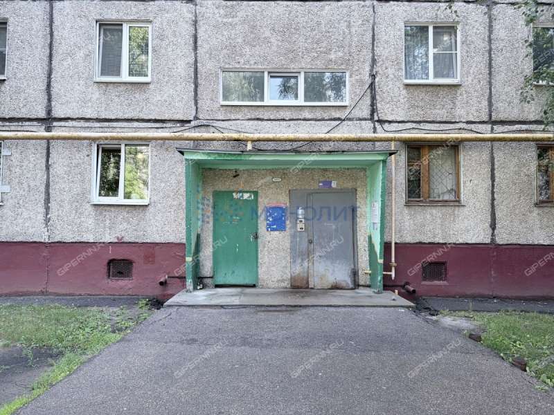трёхкомнатная квартира на улице Старых Производственников дом 15