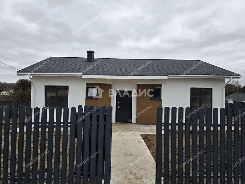 дом на Клубной улице деревня Кожевенное