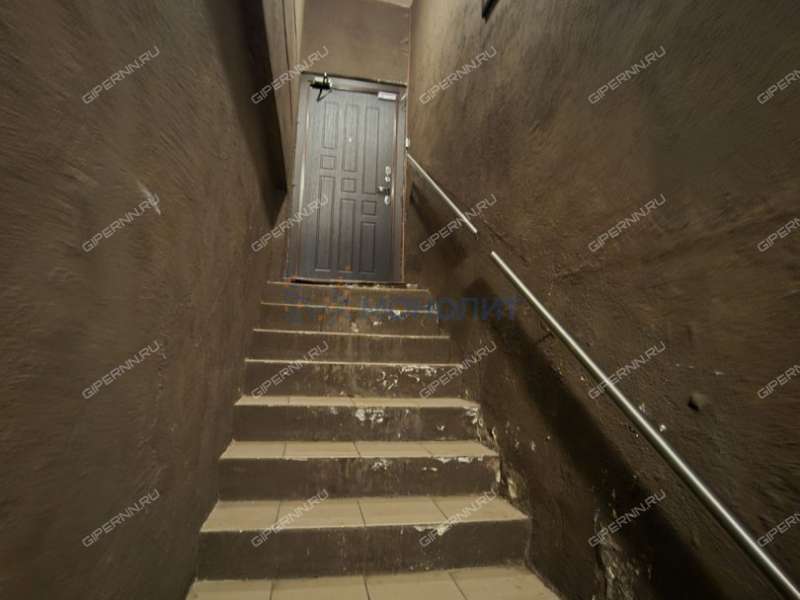 помещение под офис, торговую площадь на улице Нестерова