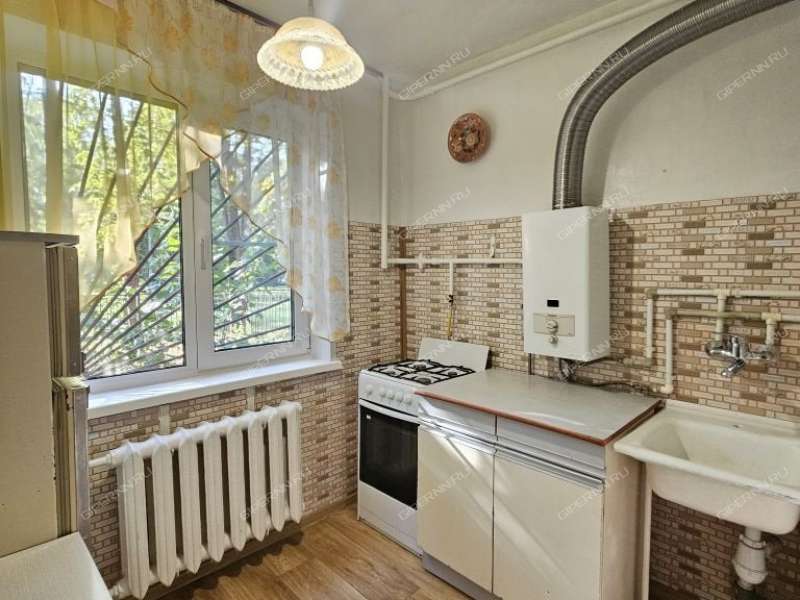 двухкомнатная квартира на улице Героя Чугунова дом 7а