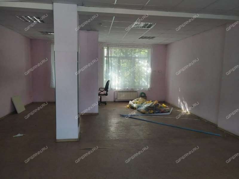 помещение под торговую площадь на улице Долгополова