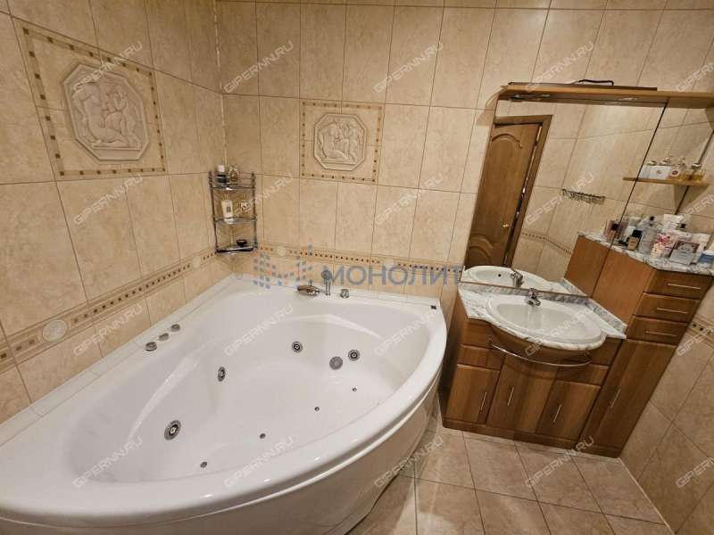 трёхкомнатная квартира на Студёной улице дом 58