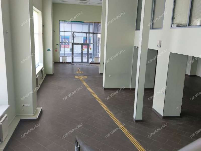 помещение под помещение свободного назначения, торговую площадь на улице Плотникова