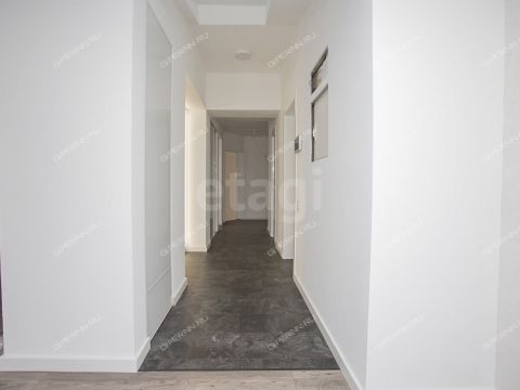 3-komnatnaya-ul-minina-d-29 фото