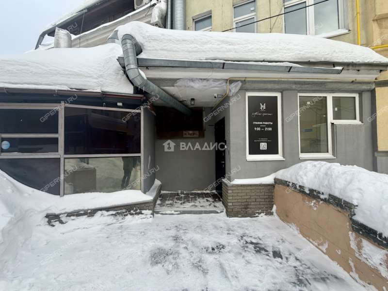 здание под офис, торговую площадь на Большой Покровской улице
