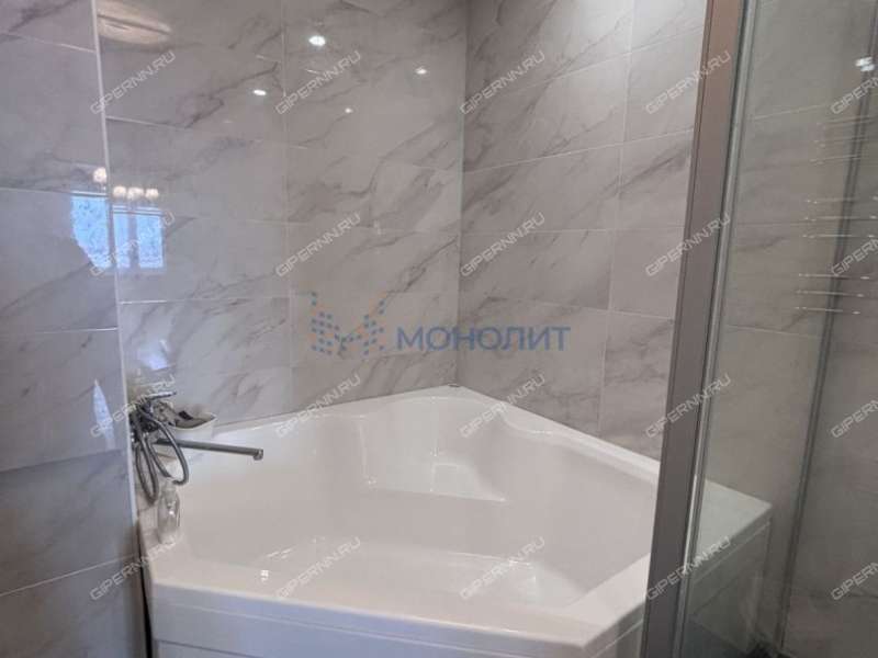 трёхкомнатная квартира на Республиканской улице дом 43 к2