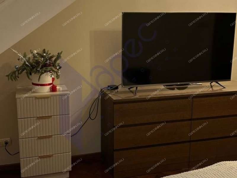 четырёхкомнатная квартира на улице Белинского дом 62