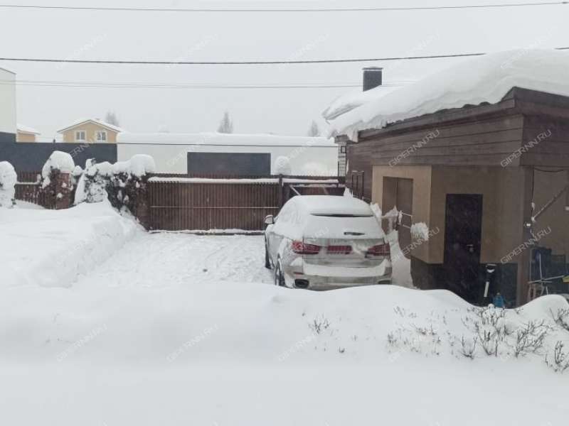 дом на Новой улице село Большая Ельня