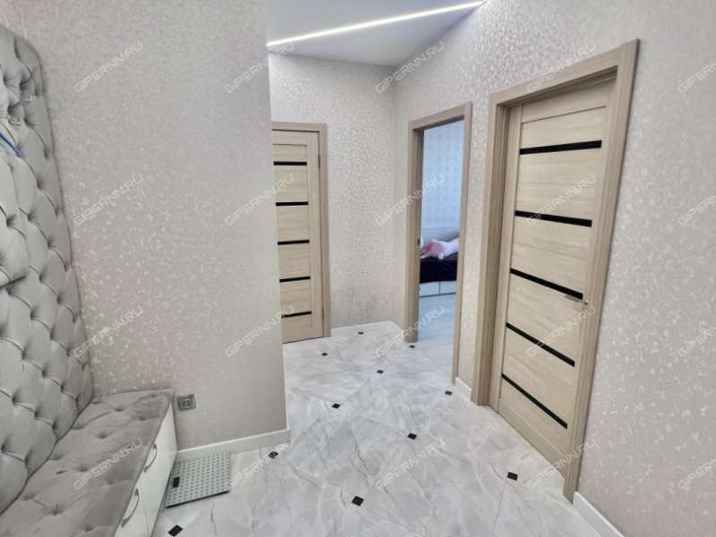 трёхкомнатная квартира в 6-м микрорайоне дом 36 город Кстово