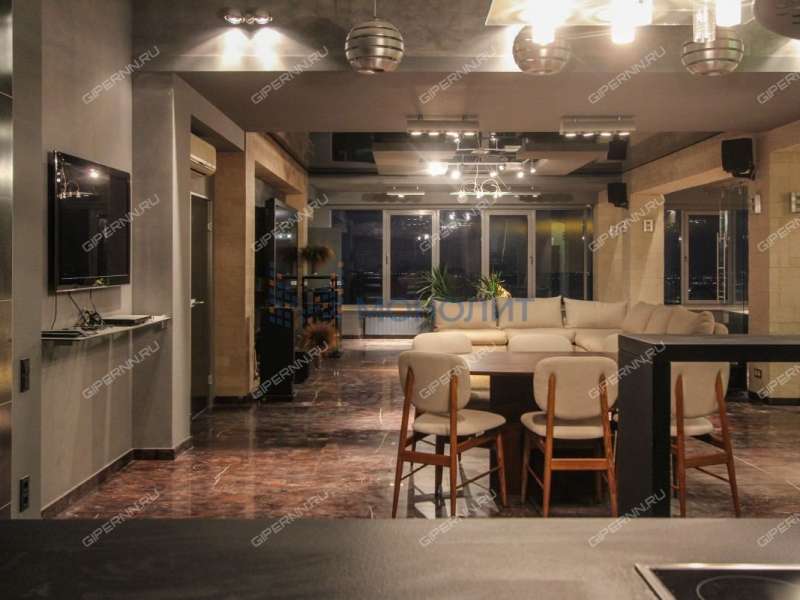 пятикомнатная квартира на Верхне-Волжской набережной дом 2б