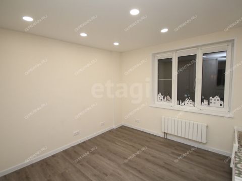 2-komnatnaya-nab-volzhskaya-d-24 фото