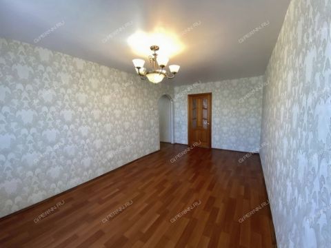 3-komnatnaya-ul-tropinina-d-6 фото