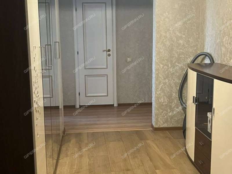 трёхкомнатная квартира на улице Родионова дом 27