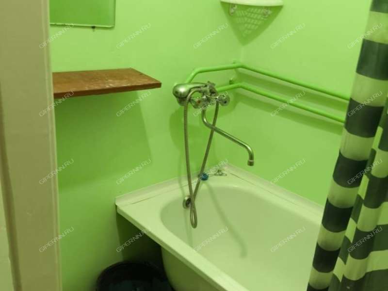 комната в доме 28 на Молодёжном проспекте