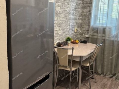 1-komnatnaya-ul-geroya-samochkina-d-29 фото