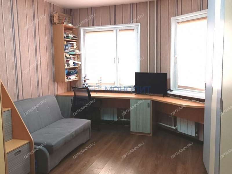 трёхкомнатная квартира на улице Богдановича дом 4