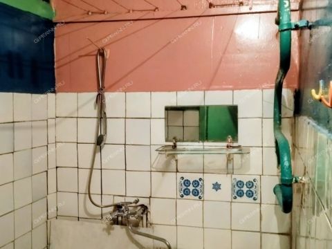 4-komnatnaya-prosp-busygina-d-36 фото