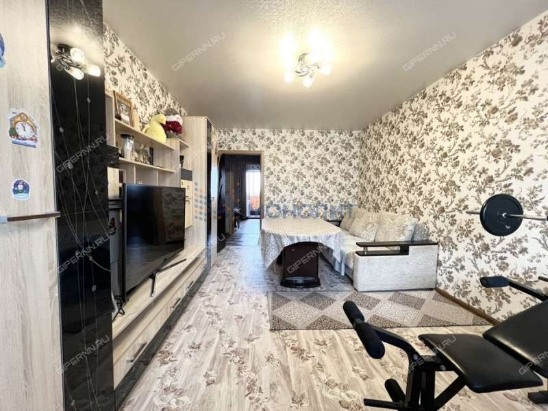 трёхкомнатная квартира на Красноуральской улице дом 1А