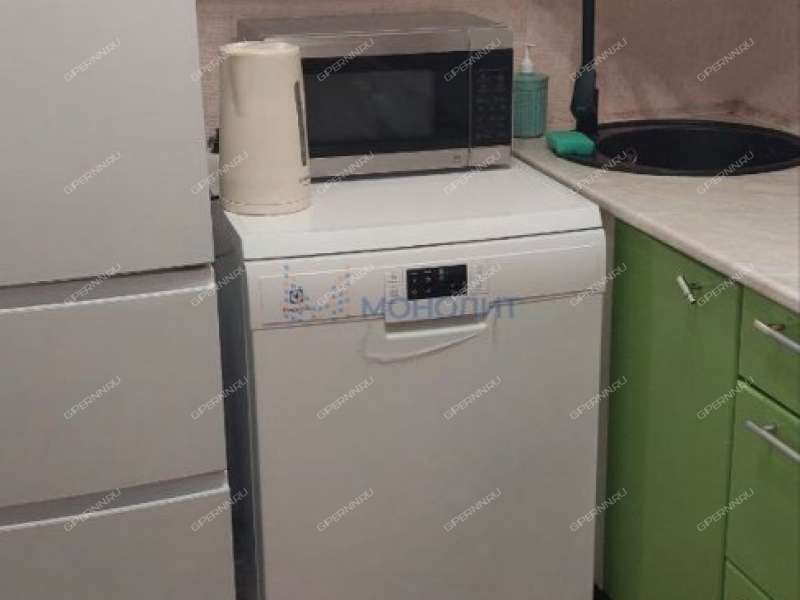 однокомнатная квартира на Бурнаковской улице дом 95